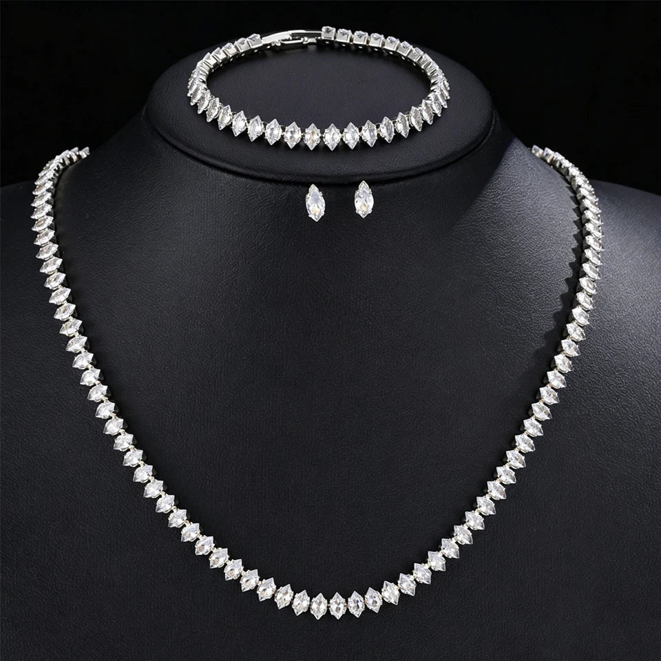 Parure de Bijoux Mariage pour Femme : Collier, Bracelet et Boucles d’oreilles en Zircon Cubique