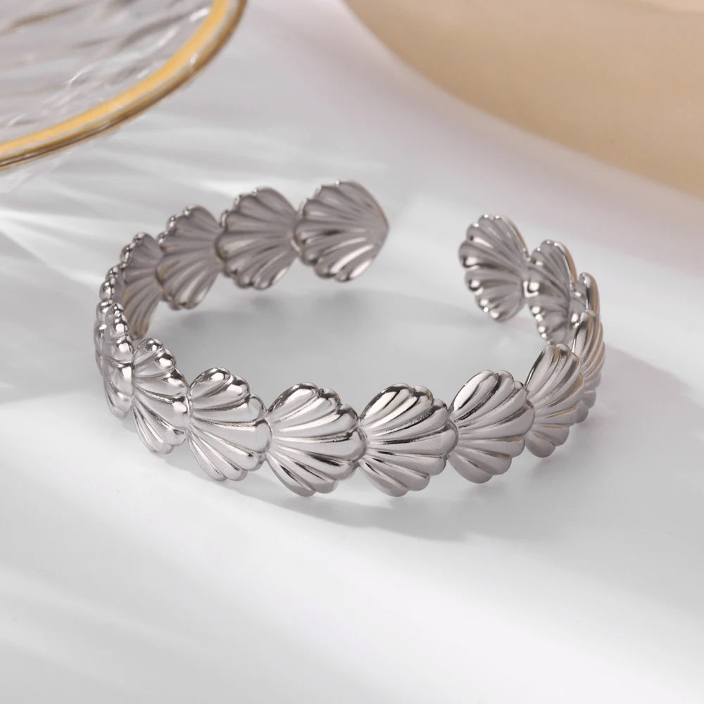 Bracelet Manchette Large Motif Floral – Bijou Vintage Élégant, Idée Cadeau Mariage