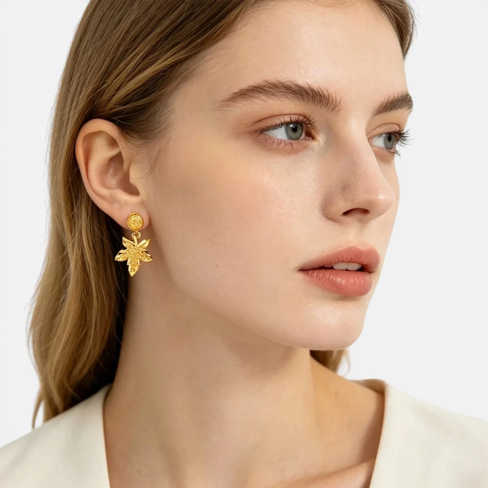 Ensemble Collier et Boucles d'OreillesDoré – Design Exclusif