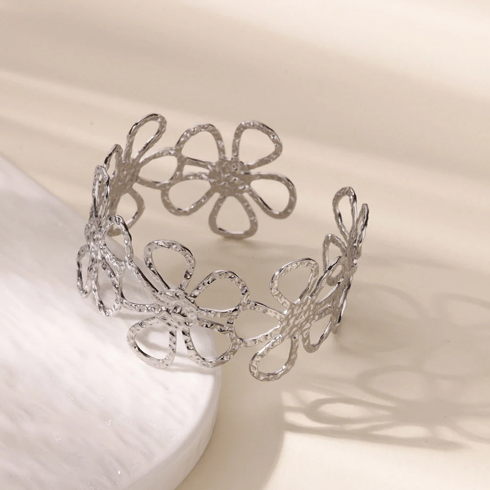 Bracelet Manchette Large Motif Floral – Bijou Vintage Élégant, Idée Cadeau Mariage