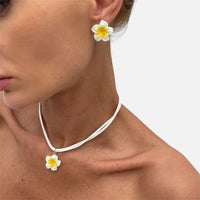 Collier et boucles d'oreilles frangipanier