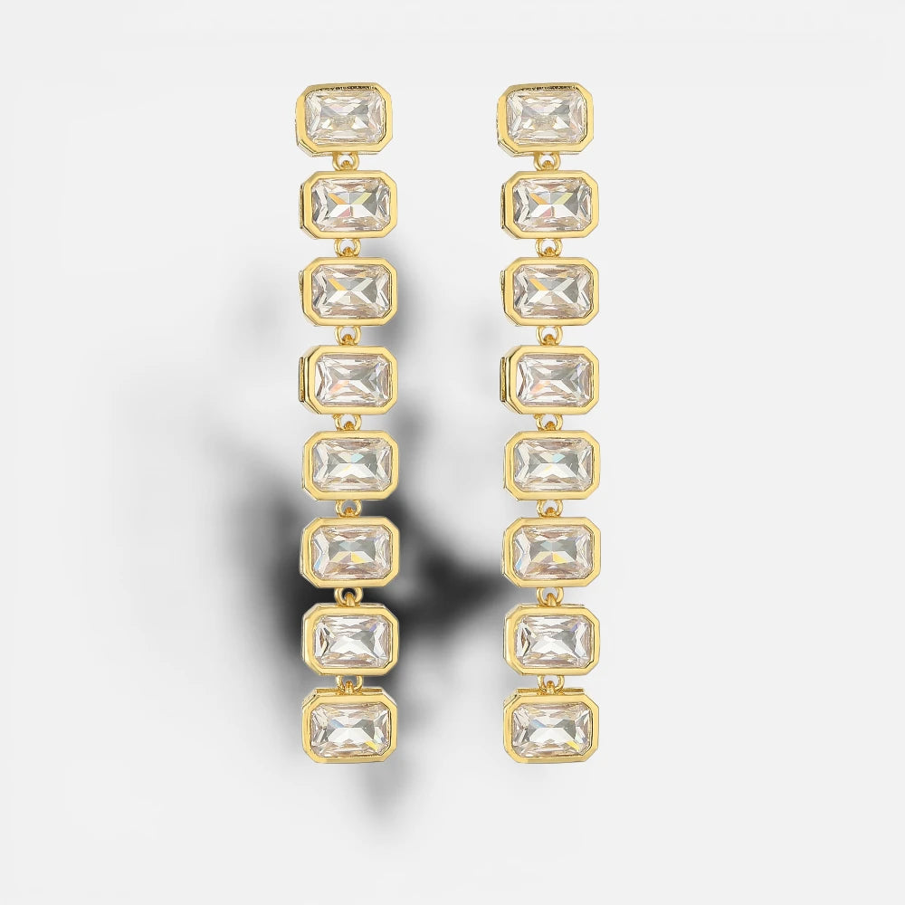 Parure Étincelante : L'Éclat du Zircon Cubique pour vos Soirées